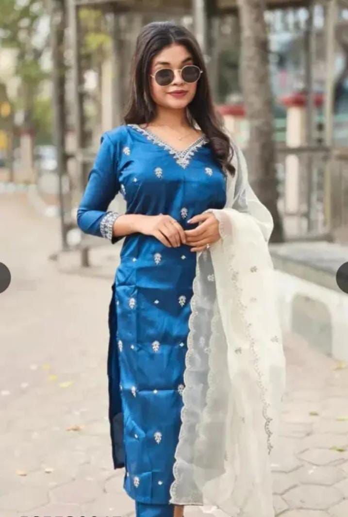 Kurti Set with Dupatta & Bottom Wear 3 Piece Z53