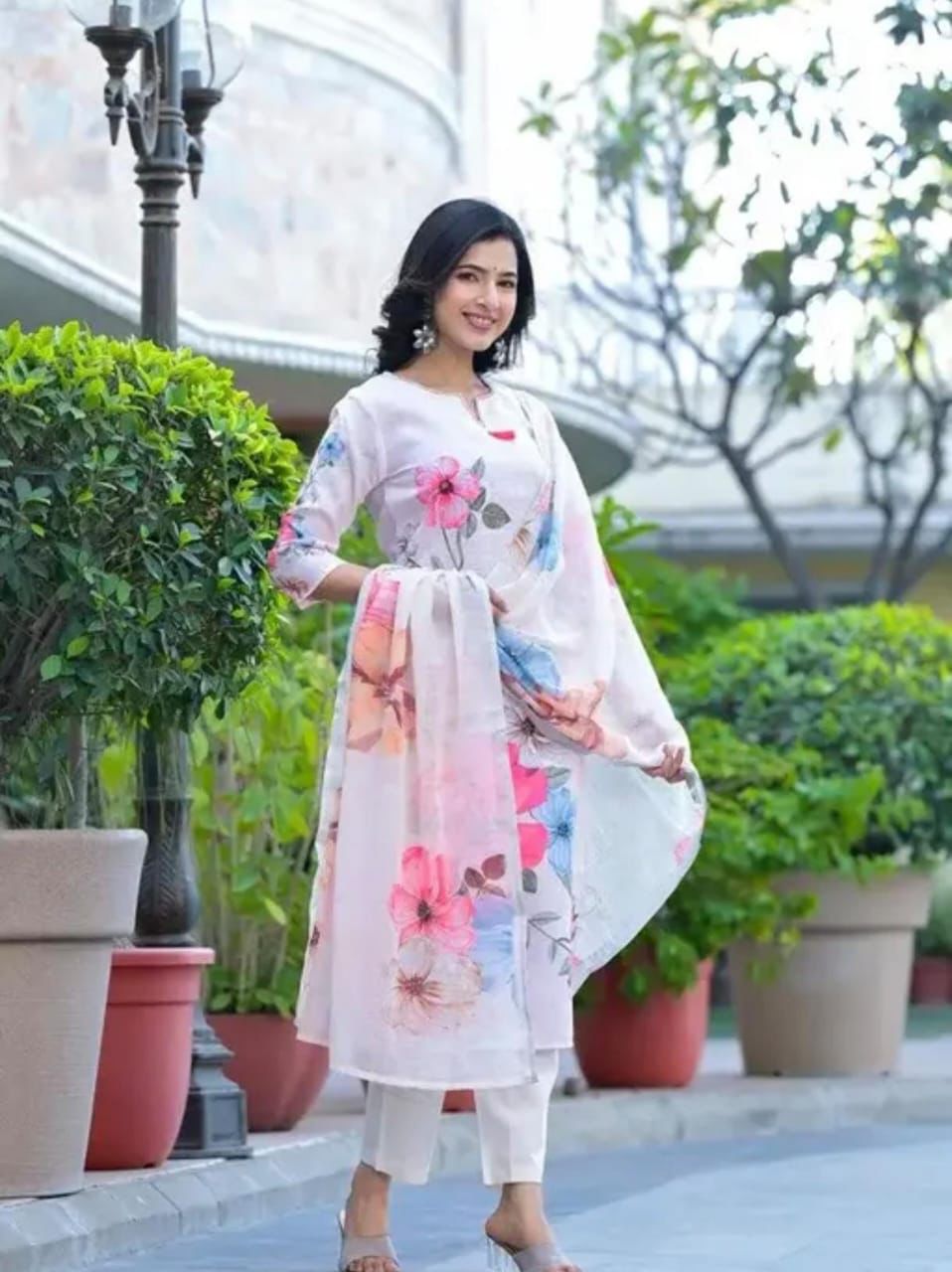 Kurti Set with Dupatta & Bottom Wear 3 Piece Z55