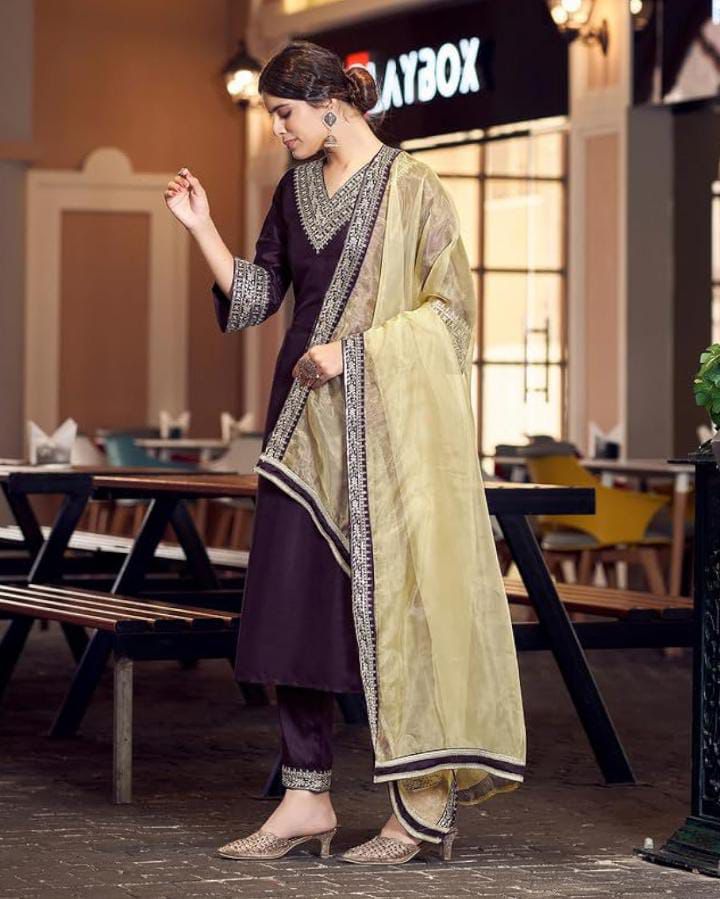 Kurti Set with Dupatta & Bottom Wear 3 Piece Z61