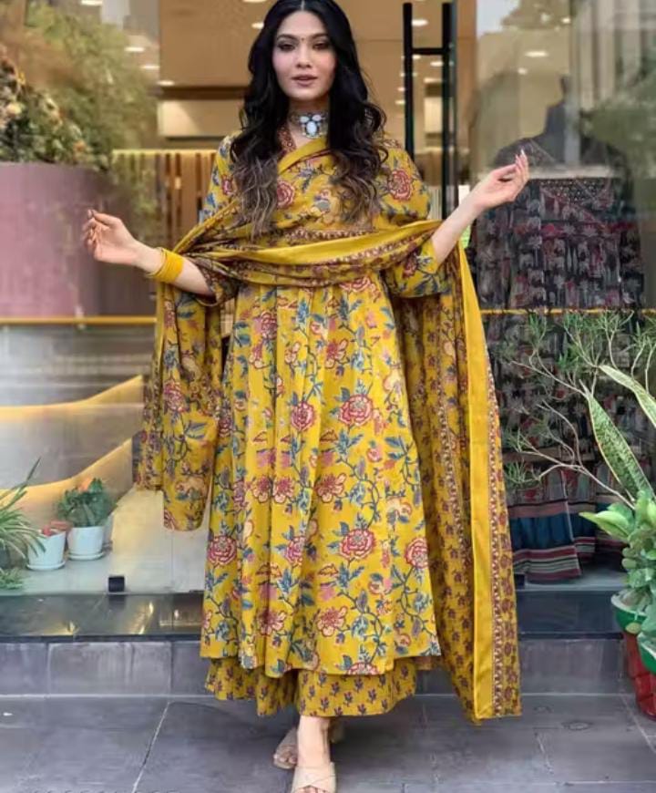 Kurti Set with Dupatta & Bottom Wear 3 Piece Z63